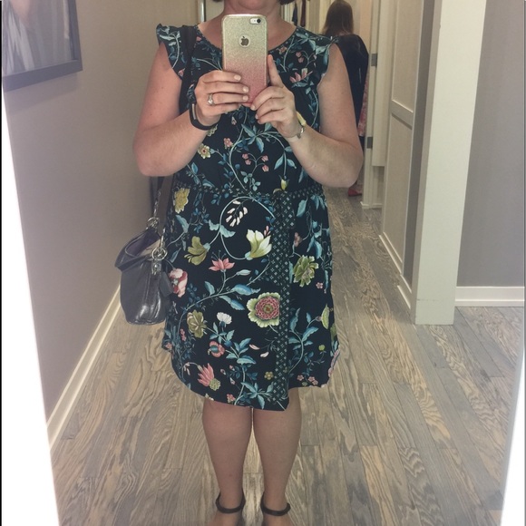 Meet your Posher, Kathy, The Ruffled Robin - Picture 4 of 11